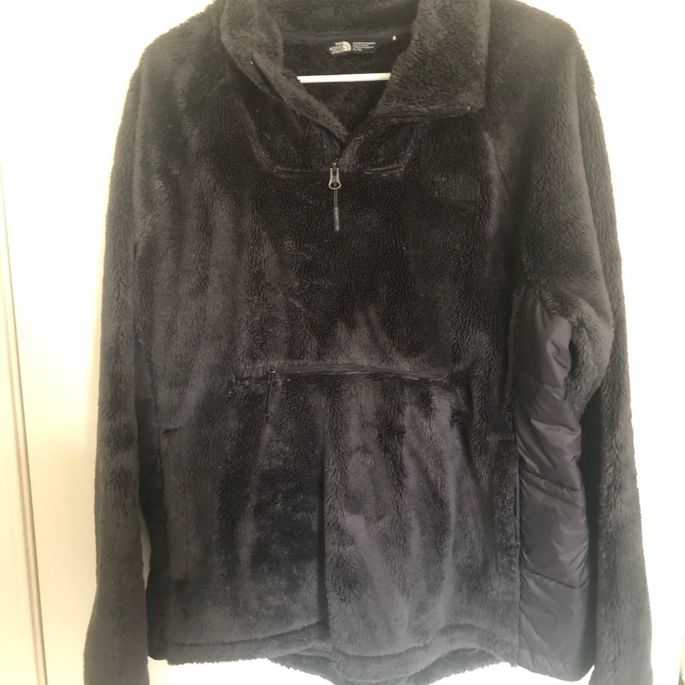 North face pull over!